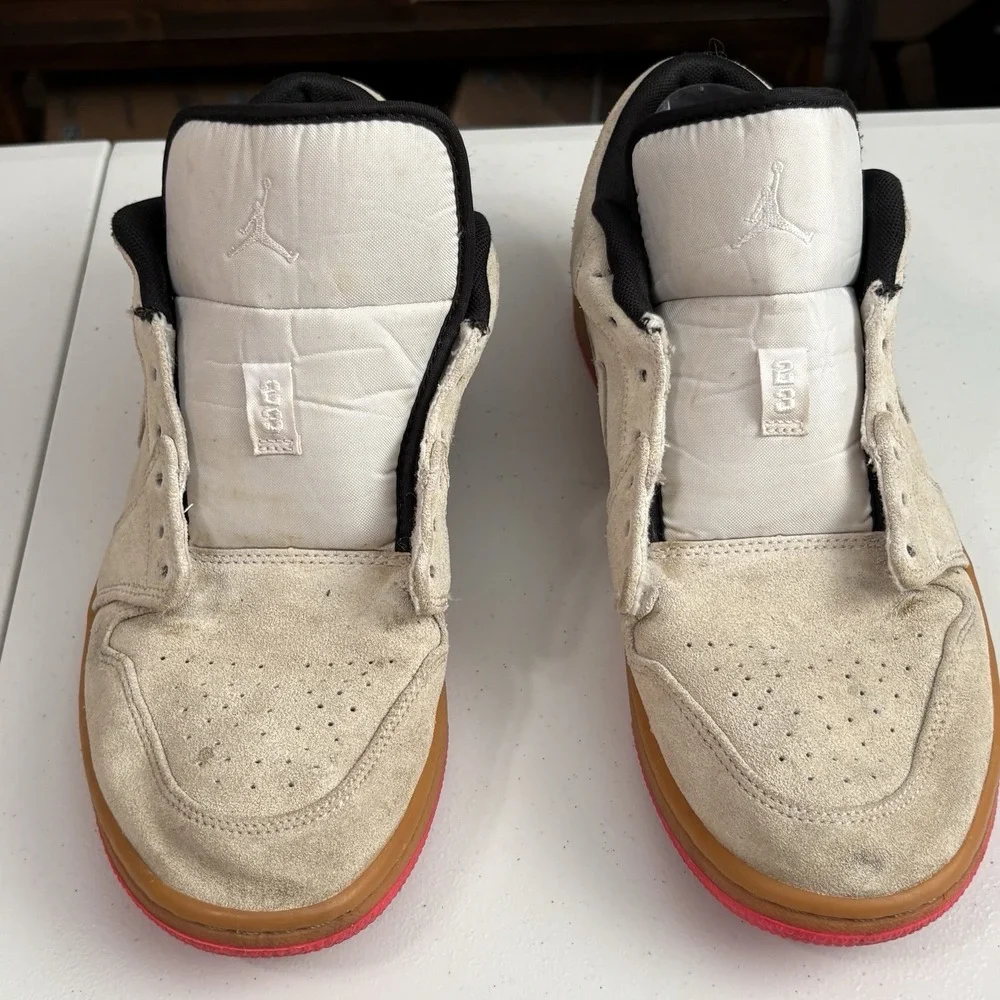 Nike Air Jordan 1 Low White Gum Hyper Pink Men's Size 11 Suede - No Laces